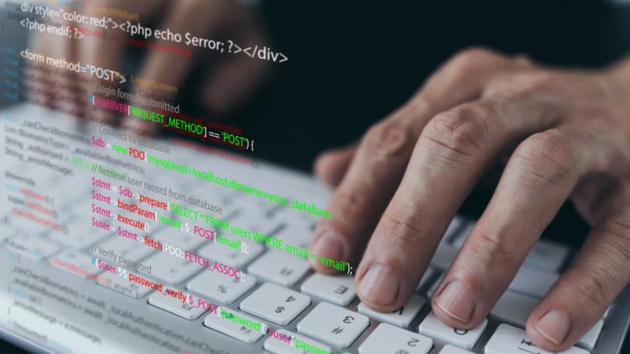 延庆县小程序定制开发公司视角下SQL与T-SQL的差异化应用解析